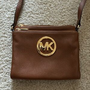 Like new Michael Kors crossbody
